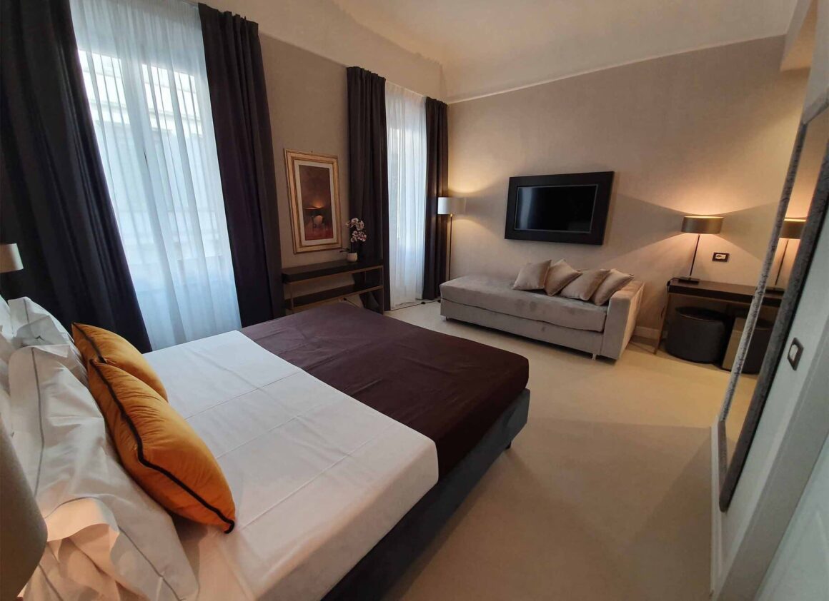 JUNIOR SUITE
